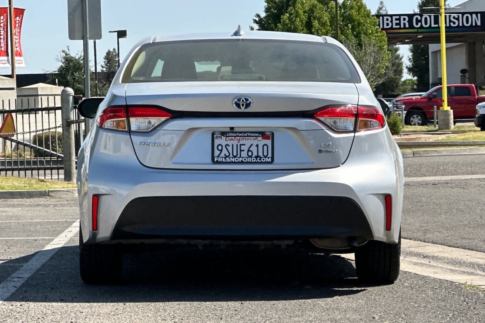 Used 2025 Toyota Corolla LE w/ Carpet Mat Package (TMS) FWD image 7