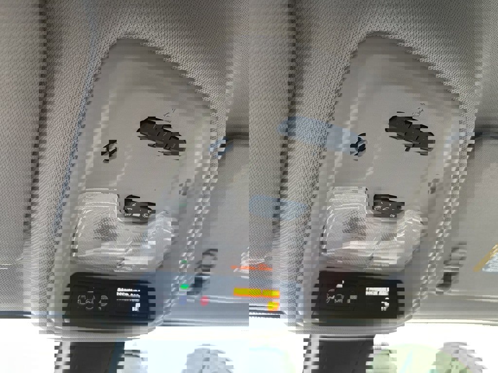 Used 2024 Buick Encore GX Avenir image 19