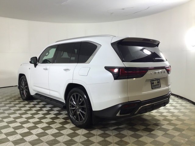 Used 2024 Lexus LX 600 F Sport image 5