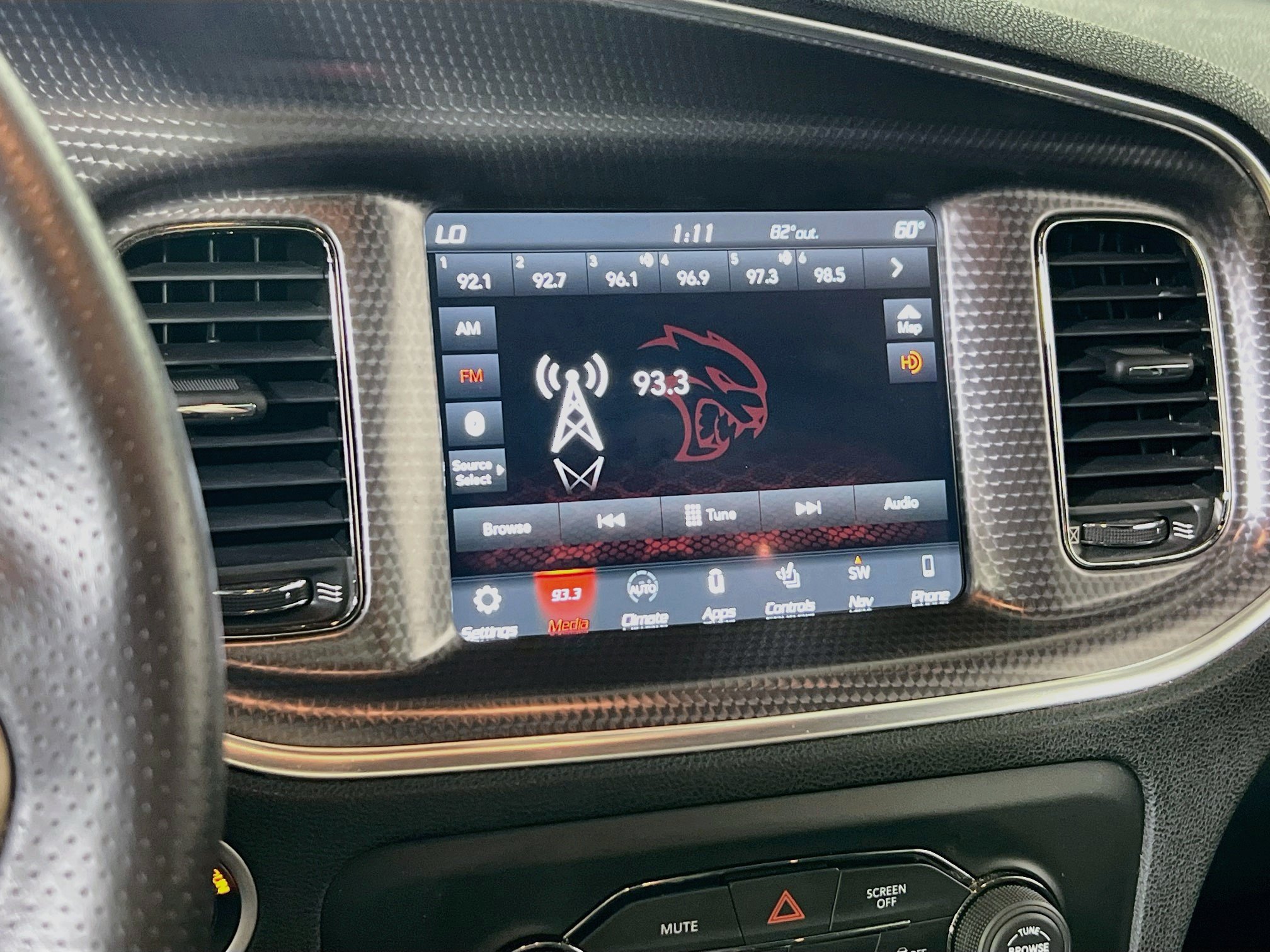 Used 2018 Dodge Charger SRT Hellcat w/ Harman/Kardon Audio Group RWD image 15