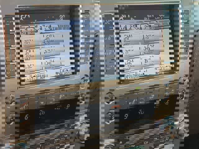 Used 2012 Lexus GX 460 w/ Comfort Plus Pkg image 31