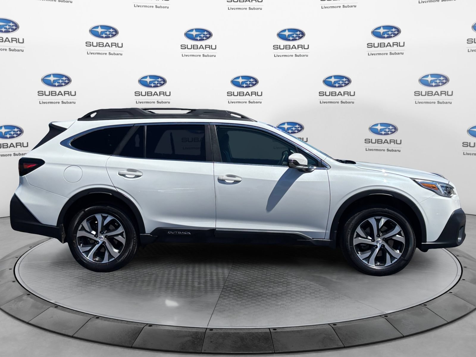 Used 2021 Subaru Outback Limited w/ Popular Package #2 AWD/4WD image 6