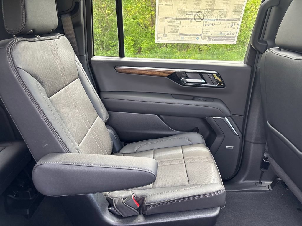 New 2026 Chevrolet Suburban High Country w/ Sun And Tow Package AWD/4WD image 48