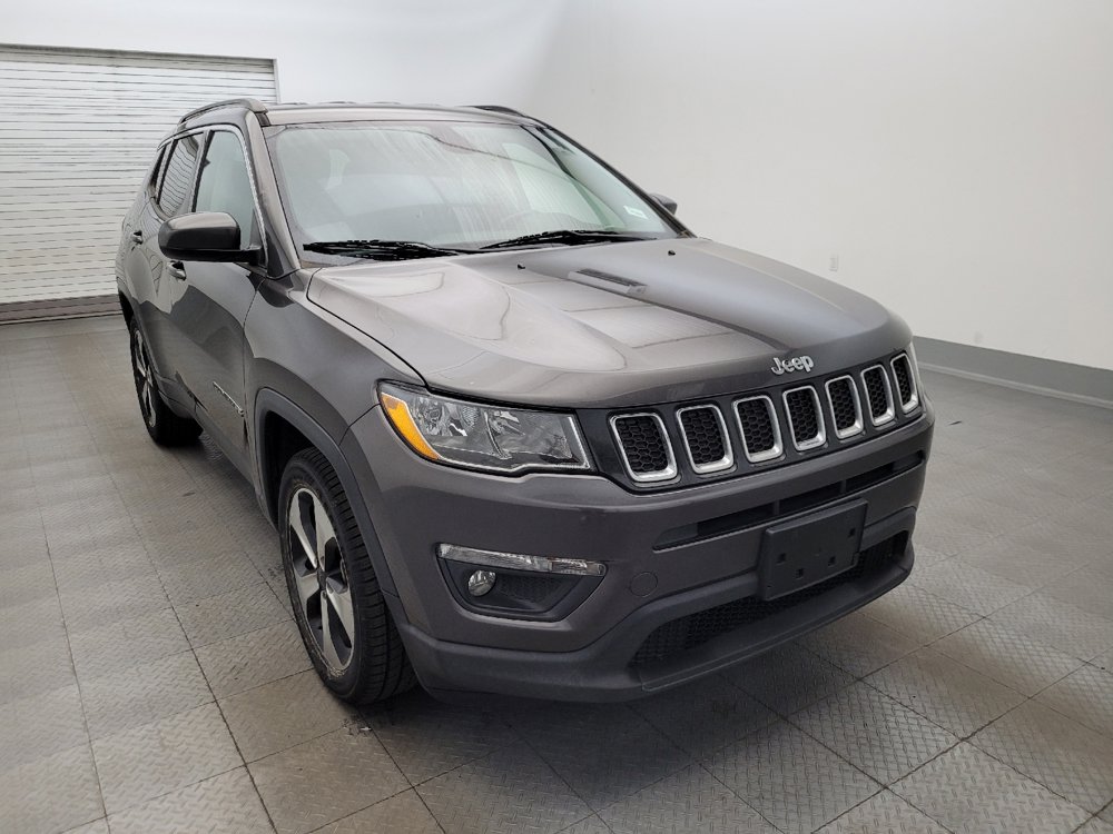 Used 2018 Jeep Compass Latitude w/ Popular Equipment Group FWD image 13