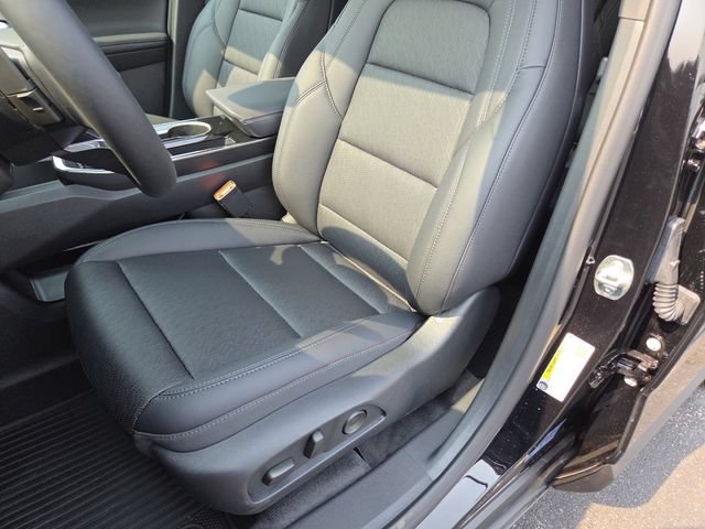 New 2026 Chevrolet Equinox LT w/ Convenience Package II AWD/4WD image 24