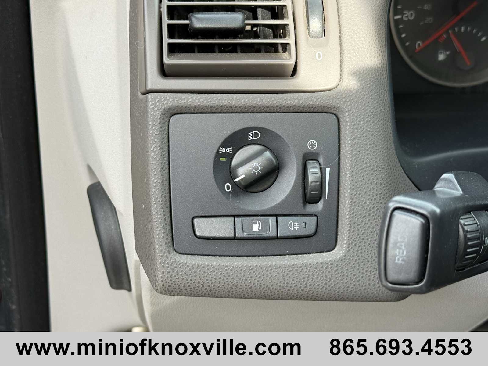 Used 2007 Volvo V50 2.4i image 24