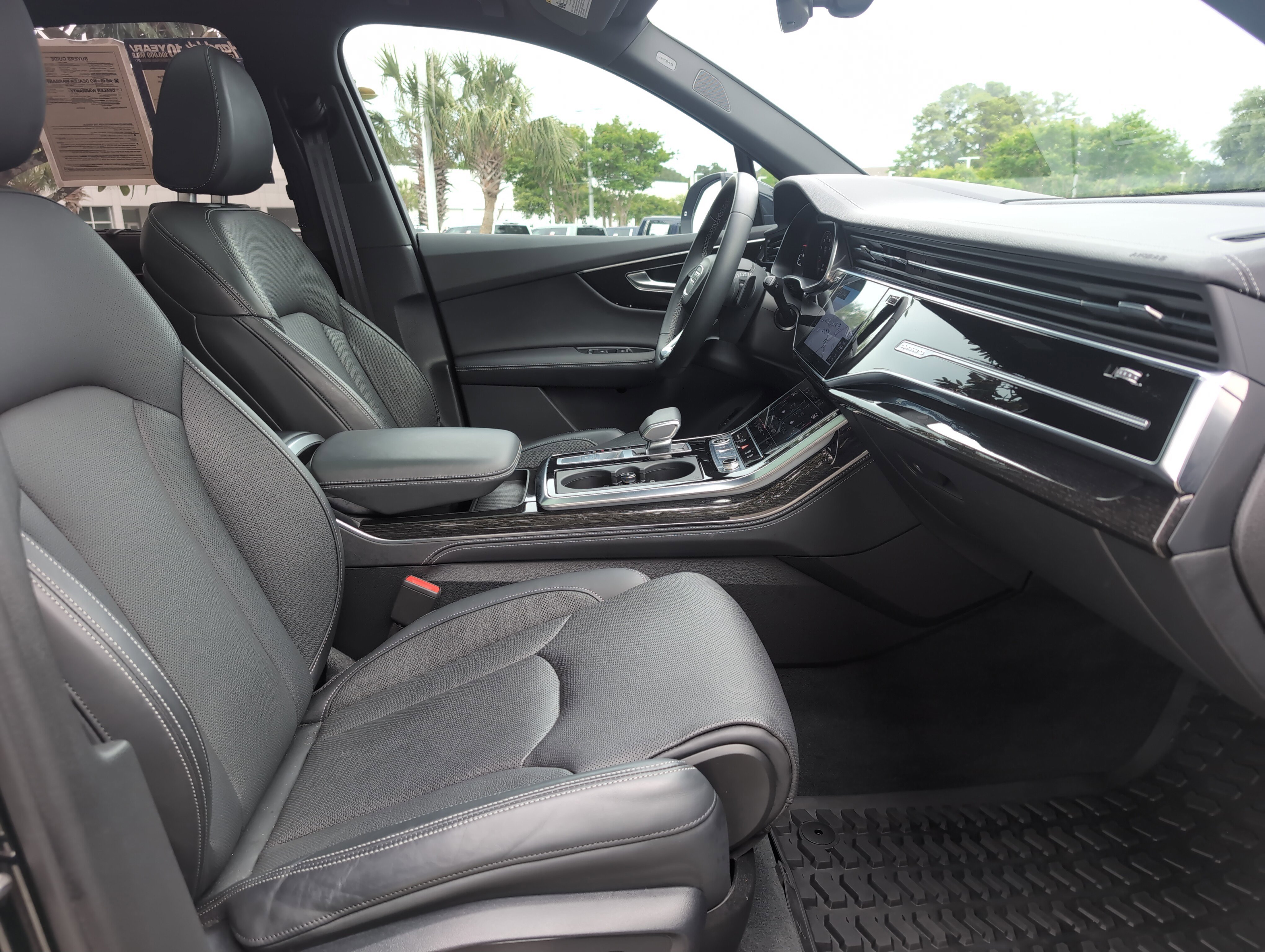 Used 2025 Audi Q7 3.0T Prestige AWD/4WD image 32