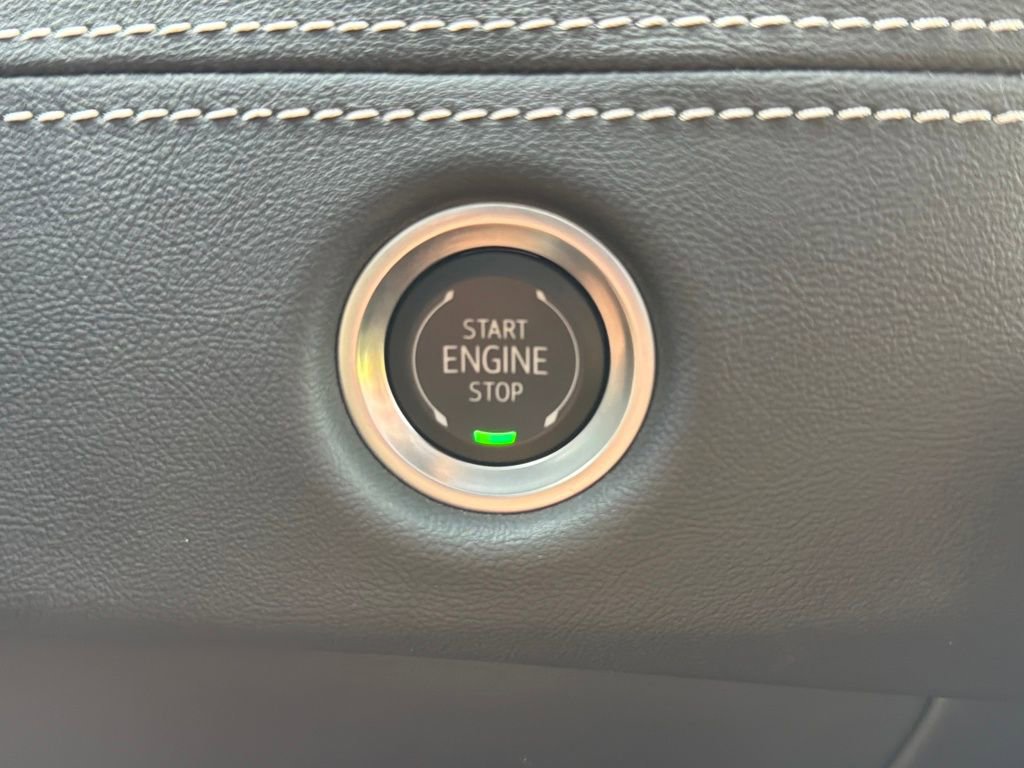 Used 2025 Cadillac Escalade Sport w/ Touring Package image 18