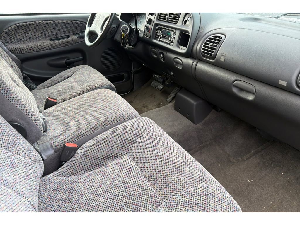 Used 1999 Dodge Ram 2500 Truck 2WD Quad Cab image 17