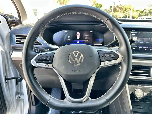 Used 2024 Volkswagen Taos SE image 11