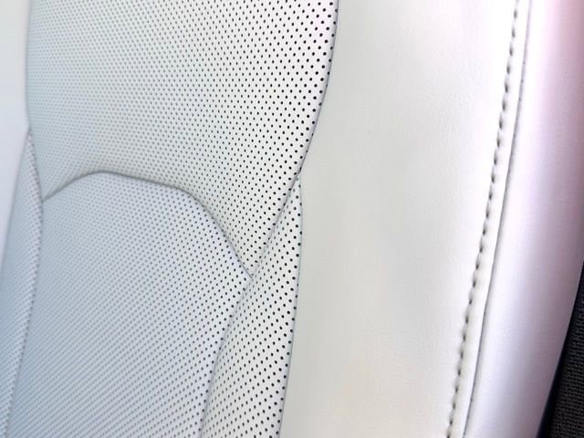 Used 2022 Lexus RX 350L Premium image 13