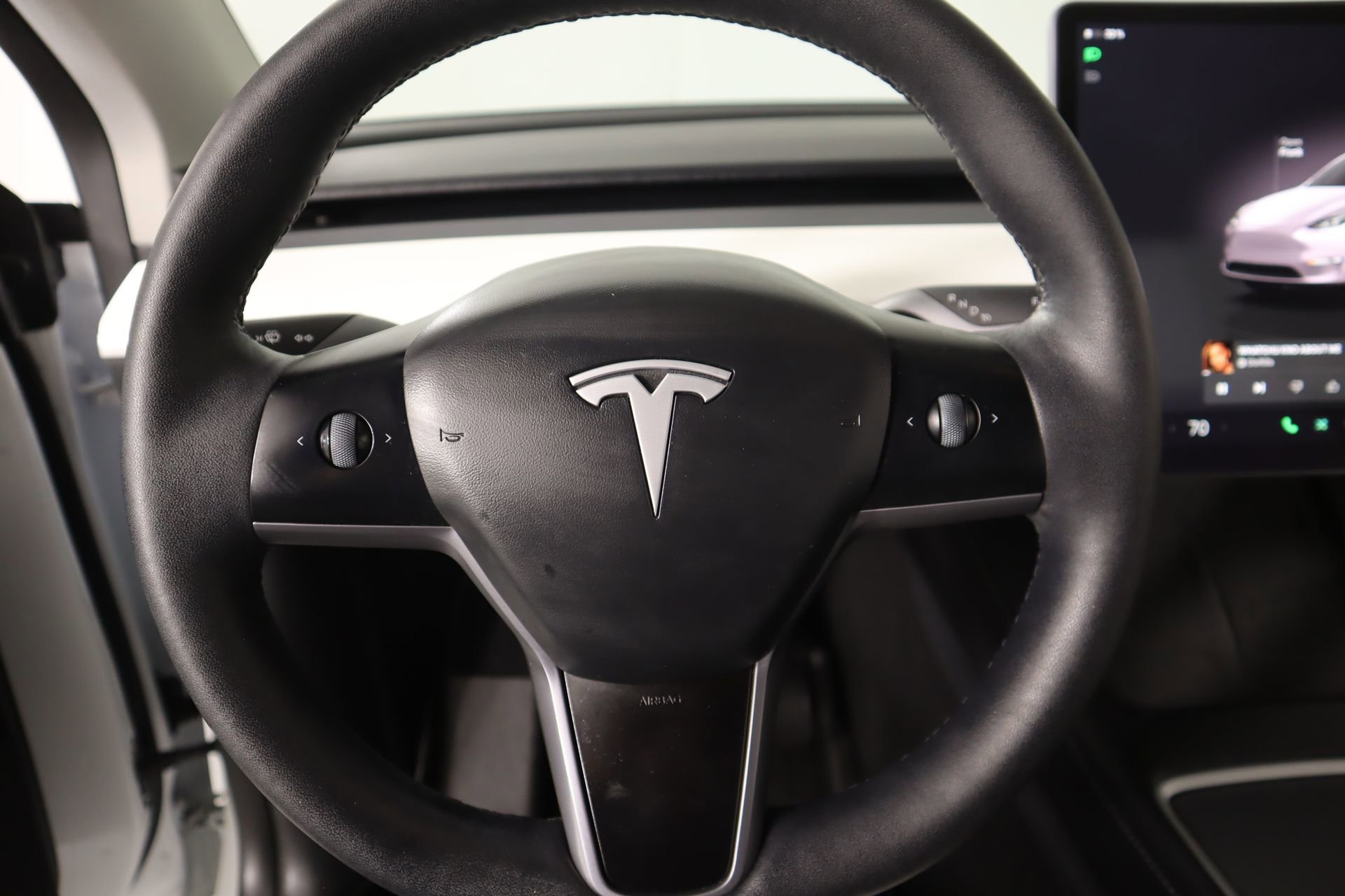 Used 2024 Tesla Model Y Long Range image 3
