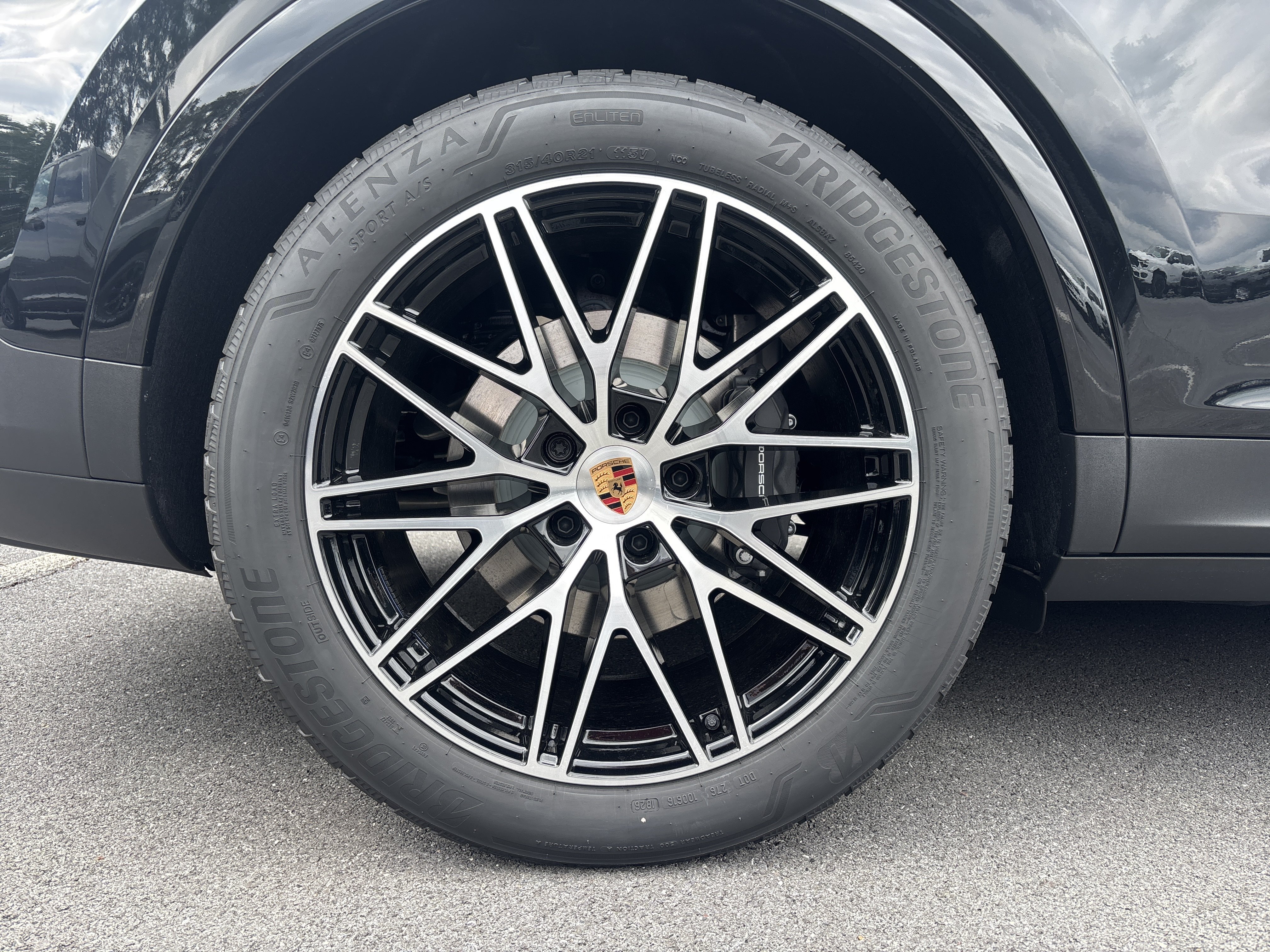 New 2026 Porsche Cayenne AWD/4WD image 31