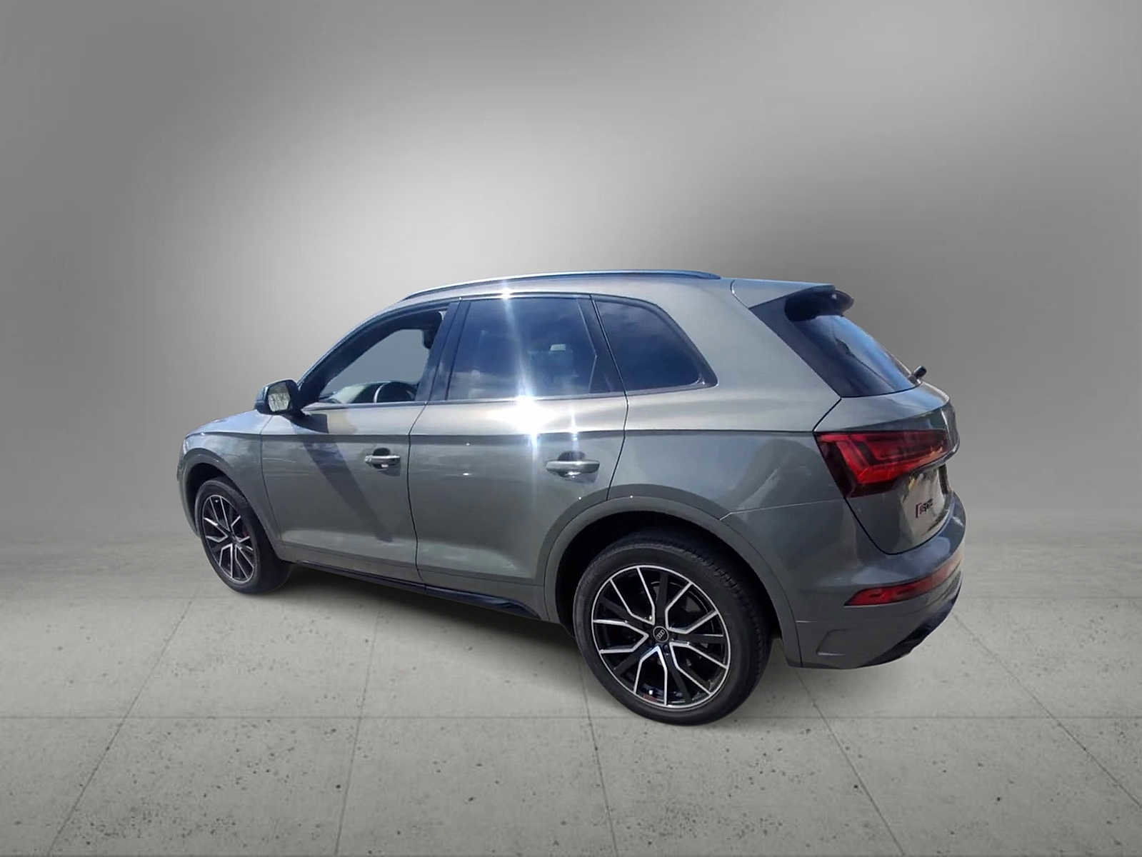 Used 2023 Audi SQ5 Premium Plus w/ Premium Plus Package image 6