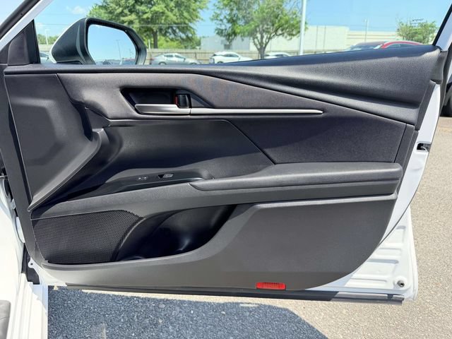 Used 2026 Toyota Camry LE FWD image 8