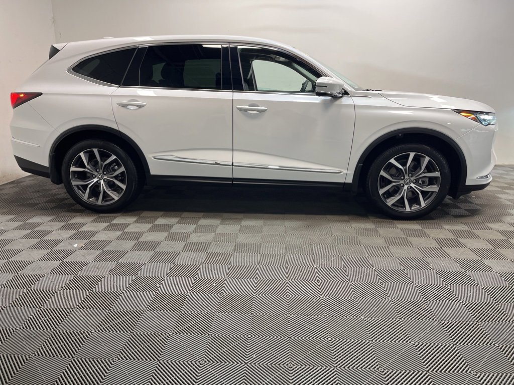 Certified 2023 Acura MDX SH-AWD w/ Technology Package image 2