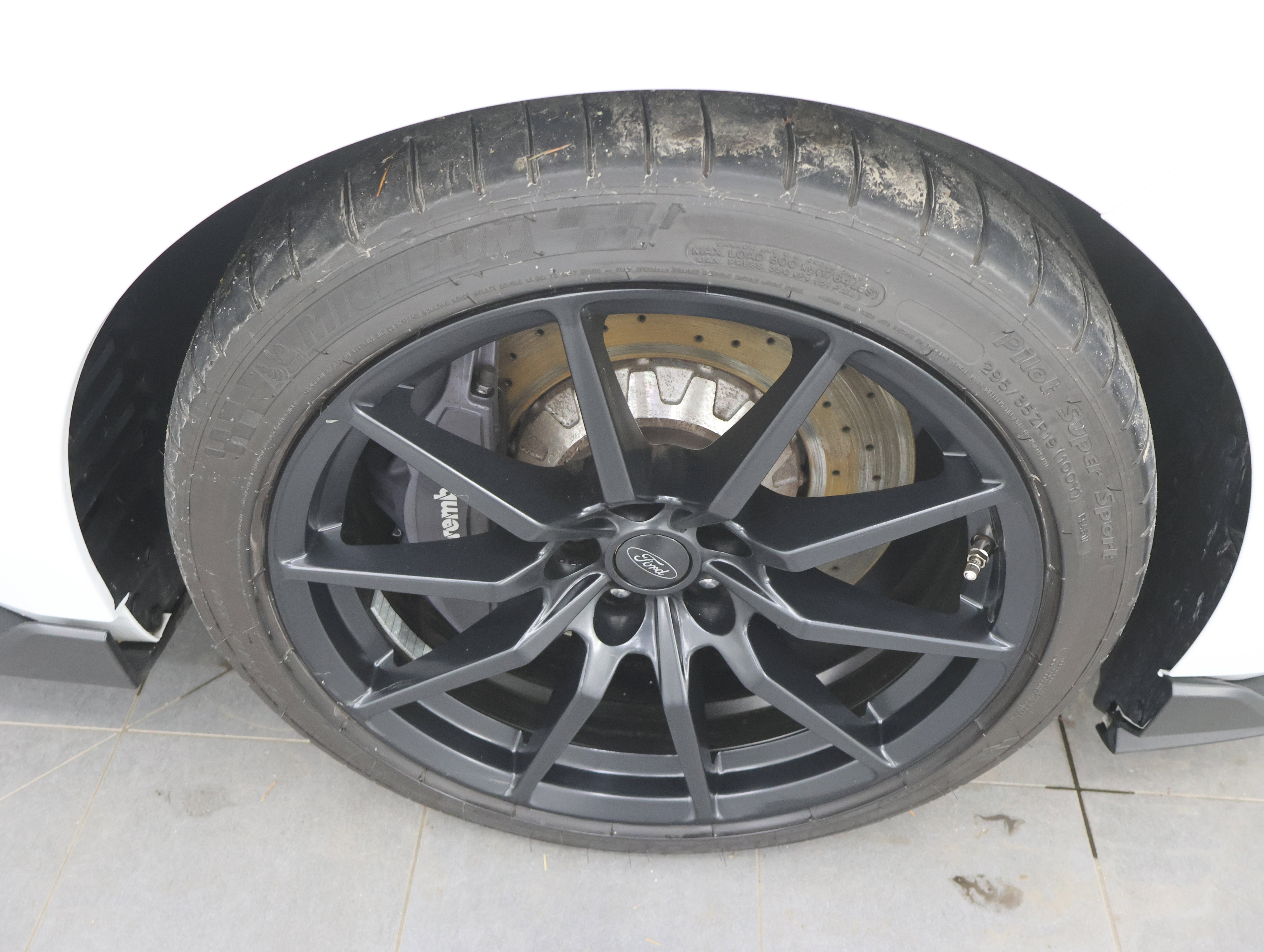 Used 2018 Ford Mustang Shelby GT350 w/ Electronics Package image 3