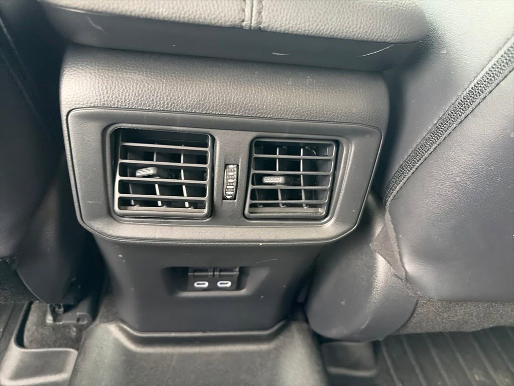 Used 2023 Toyota RAV4 XLE Premium FWD image 11