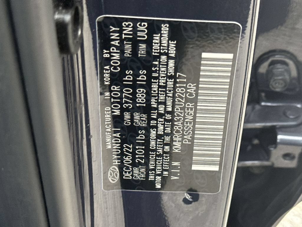 Used 2023 Hyundai Venue Limited FWD image 26