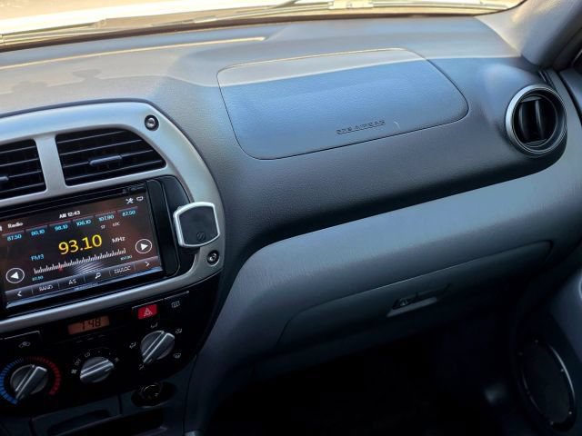 Used 2003 Toyota RAV4 2WD image 28