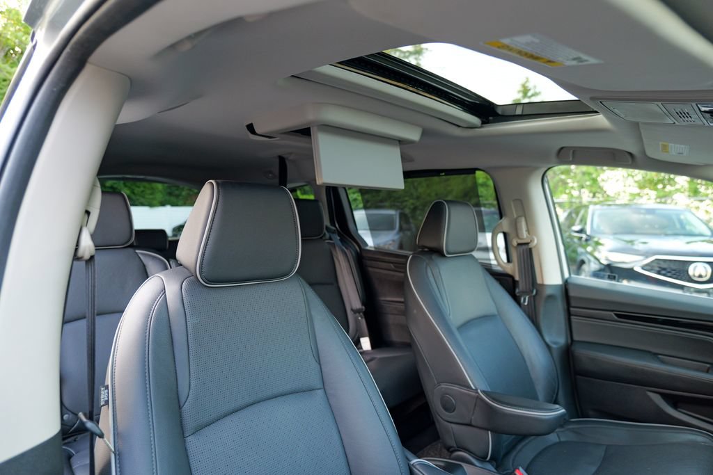 Used 2025 Honda Odyssey Elite image 36