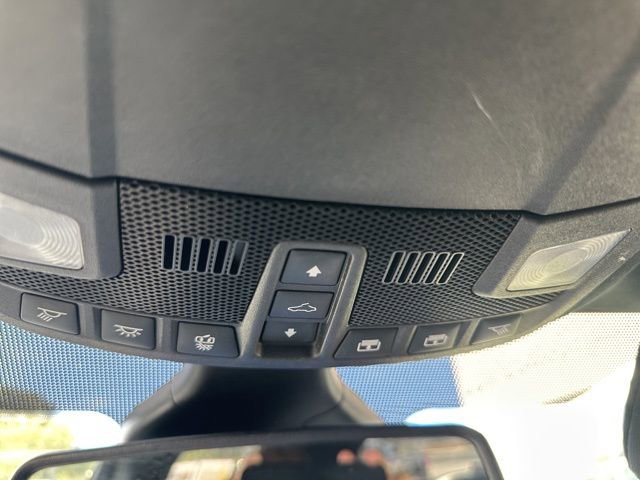 Used 2022 Ford Edge ST-Line image 23