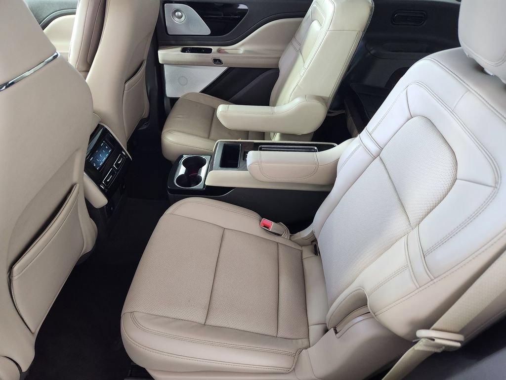 Used 2021 Lincoln Aviator Grand Touring w/ Equipment Group 302A AWD/4WD image 14