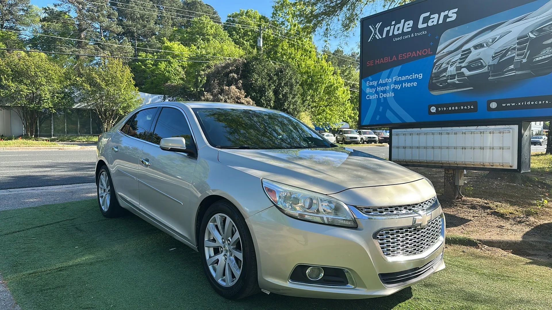 Used 2014 Chevrolet Malibu LT FWD image 1