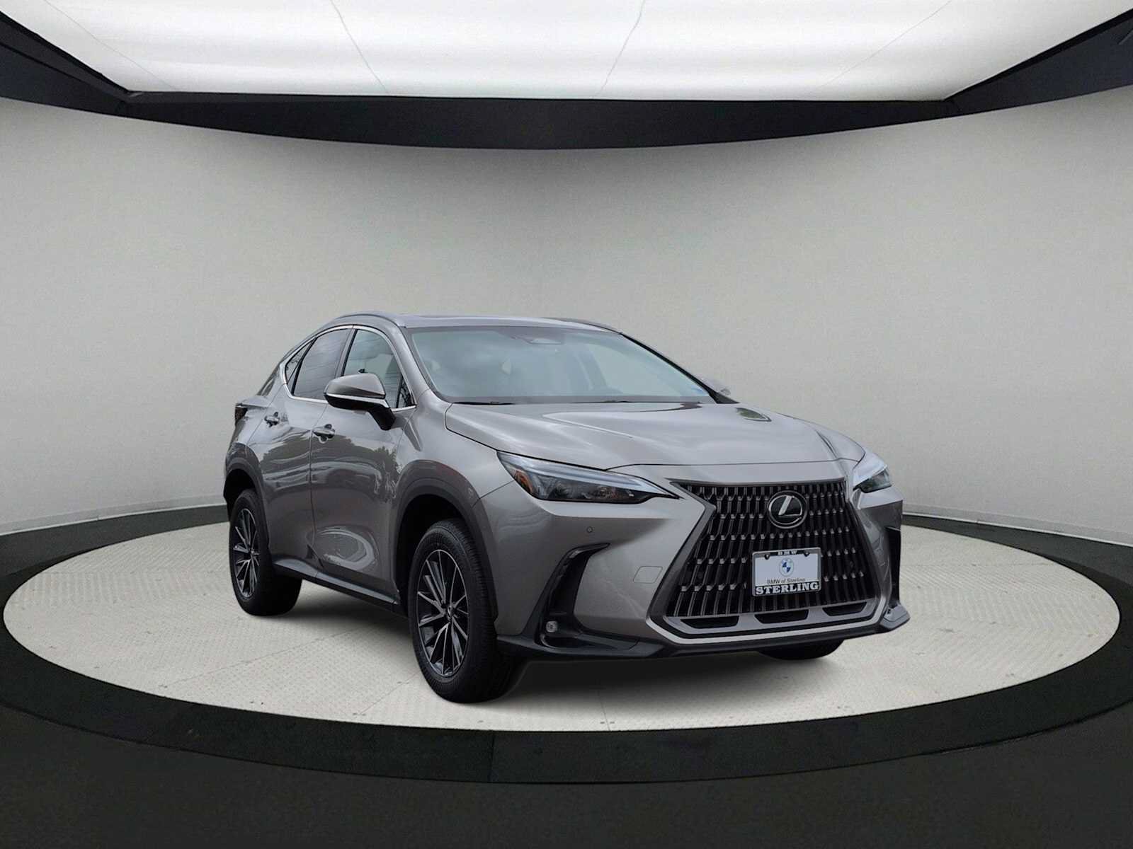 Used 2024 Lexus NX 350h AWD image 2