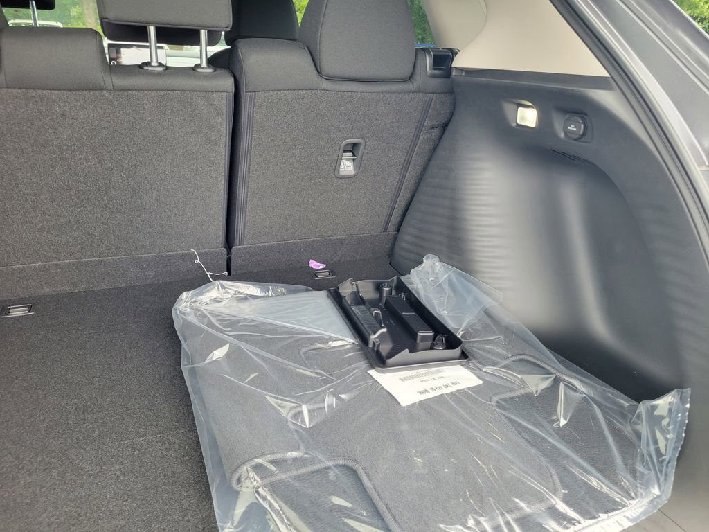 New 2026 Honda HR-V LX image 32