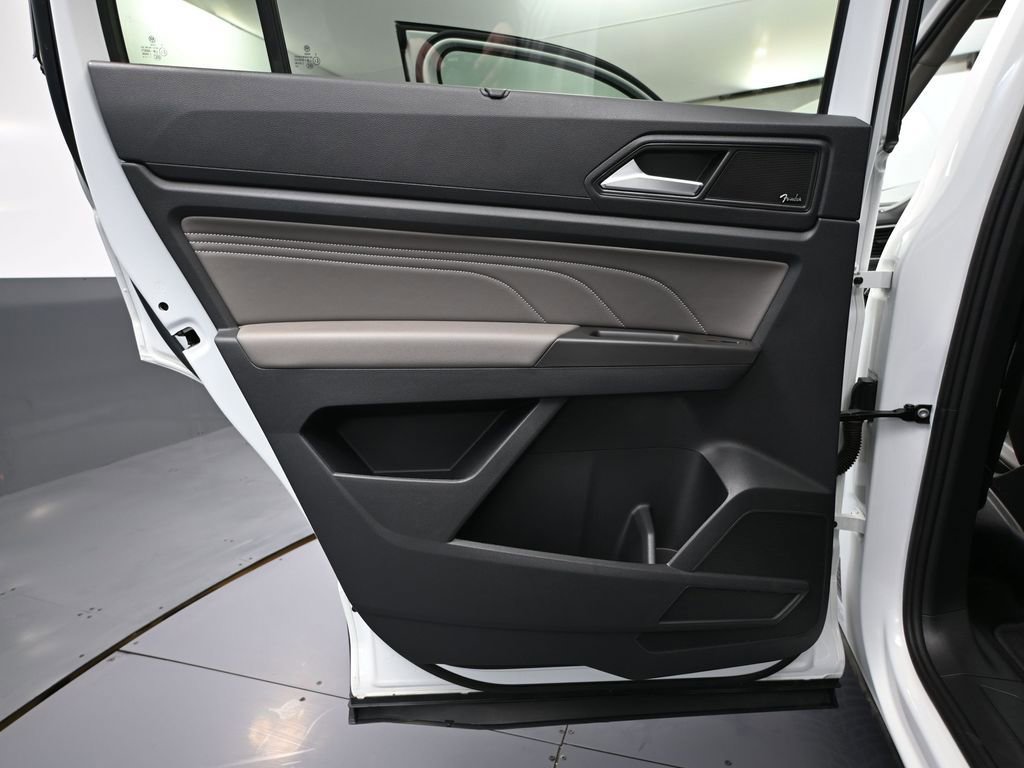 Used 2022 Volkswagen Atlas SEL image 39