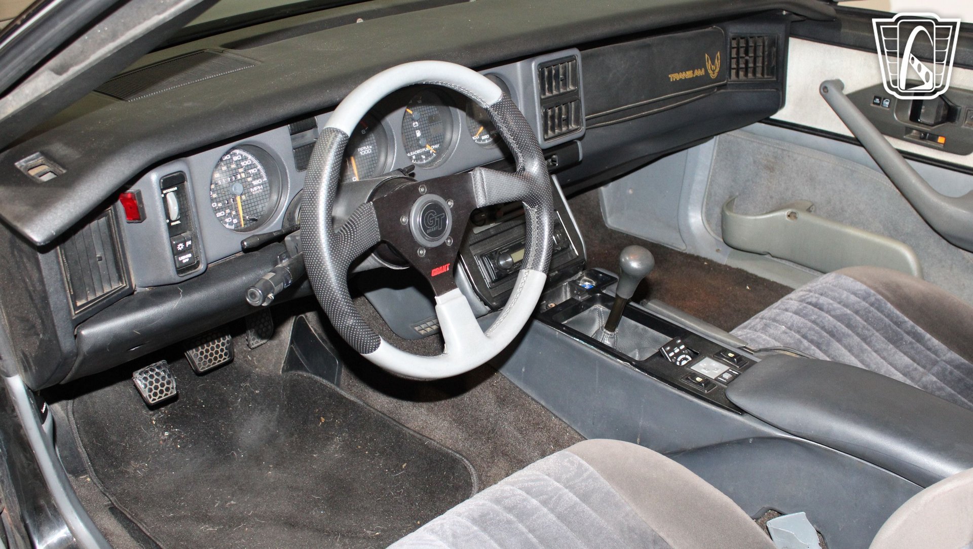 Used 1992 Pontiac Firebird Convertible RWD image 38
