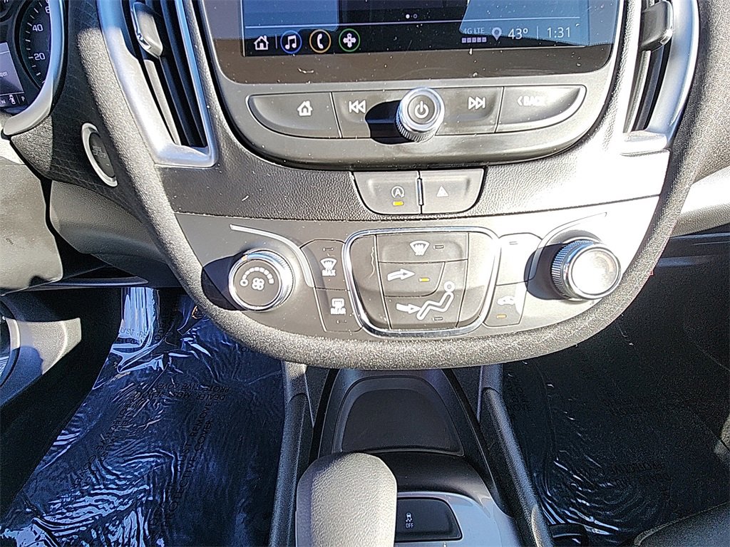 Used 2023 Chevrolet Malibu LS image 23