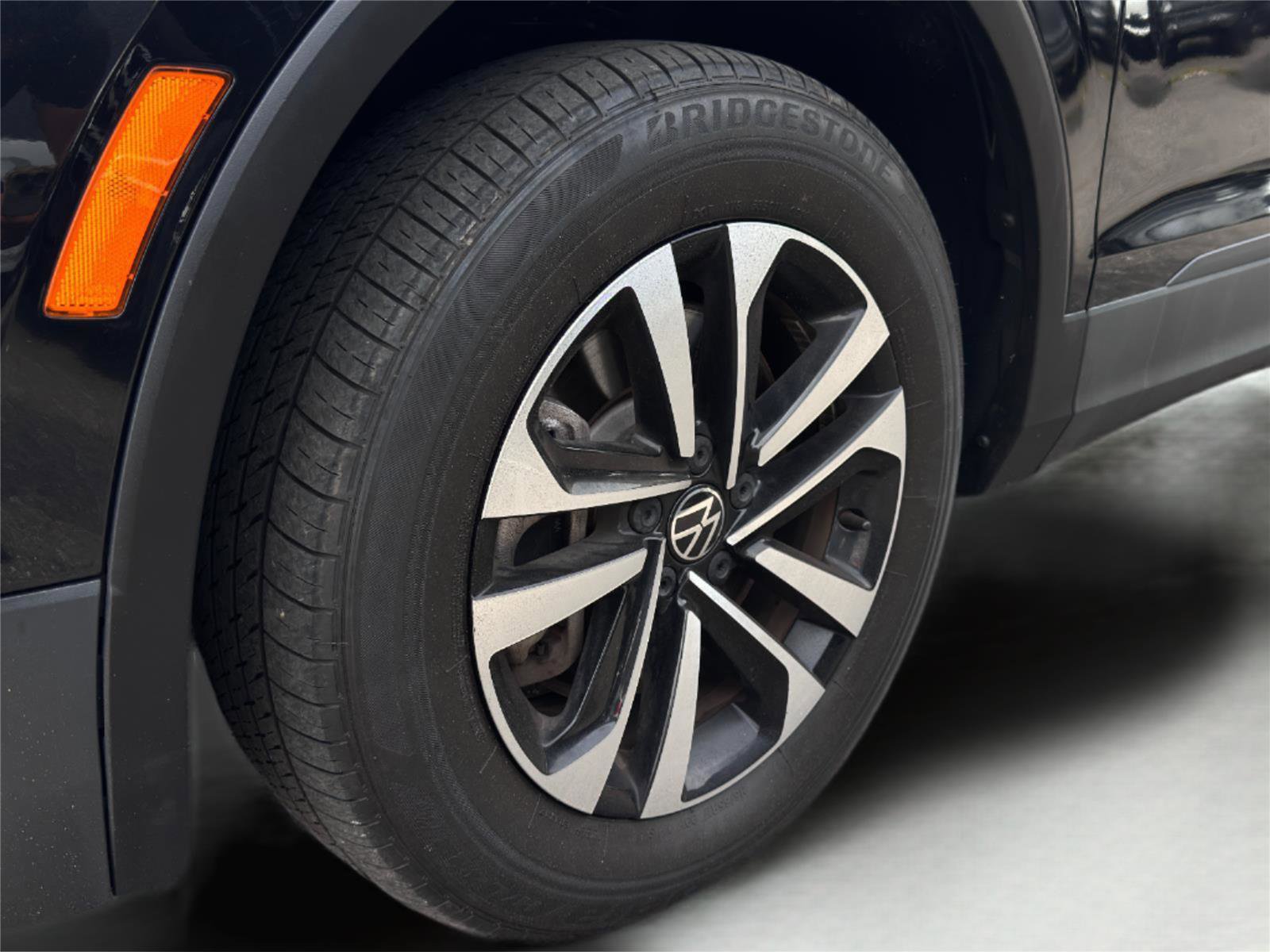 Used 2022 Volkswagen Tiguan S image 27