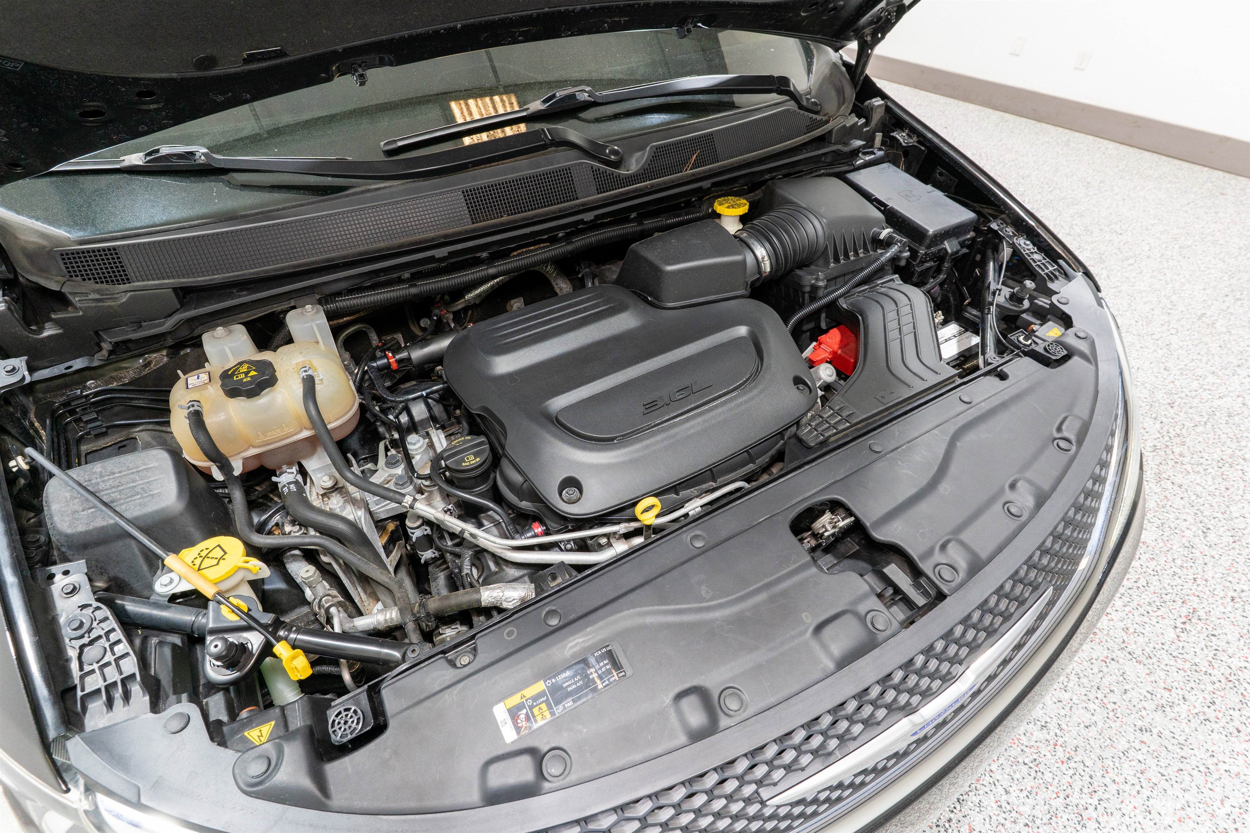 Used 2020 Chrysler Pacifica Limited image 34