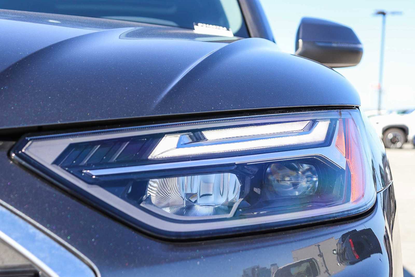 Used 2023 Audi Q5 2.0T Premium w/ Convenience Package image 7