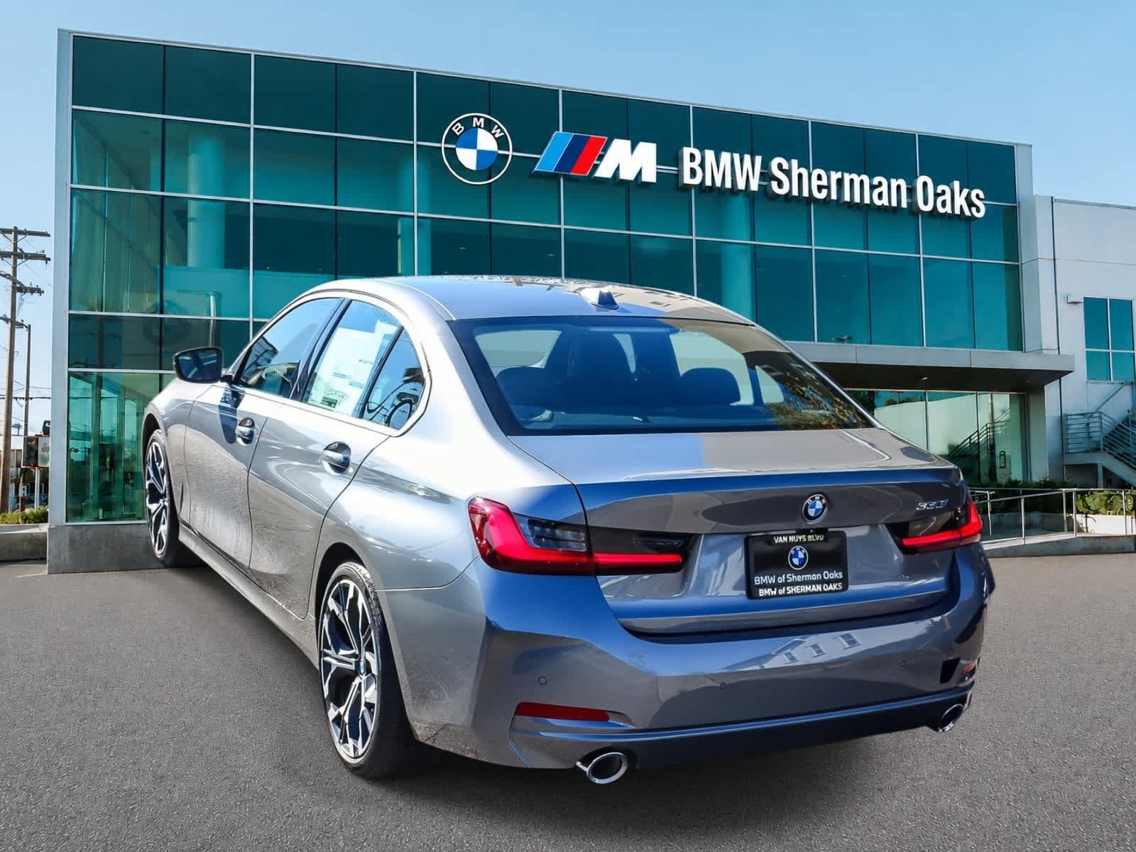 Used 2026 BMW 330i Sedan w/ Premium Package RWD image 6