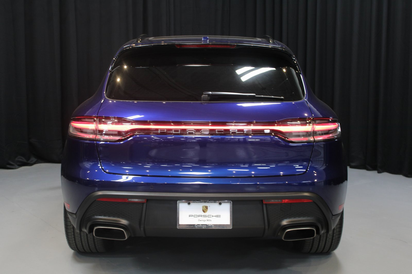 Certified 2024 Porsche Macan image 6