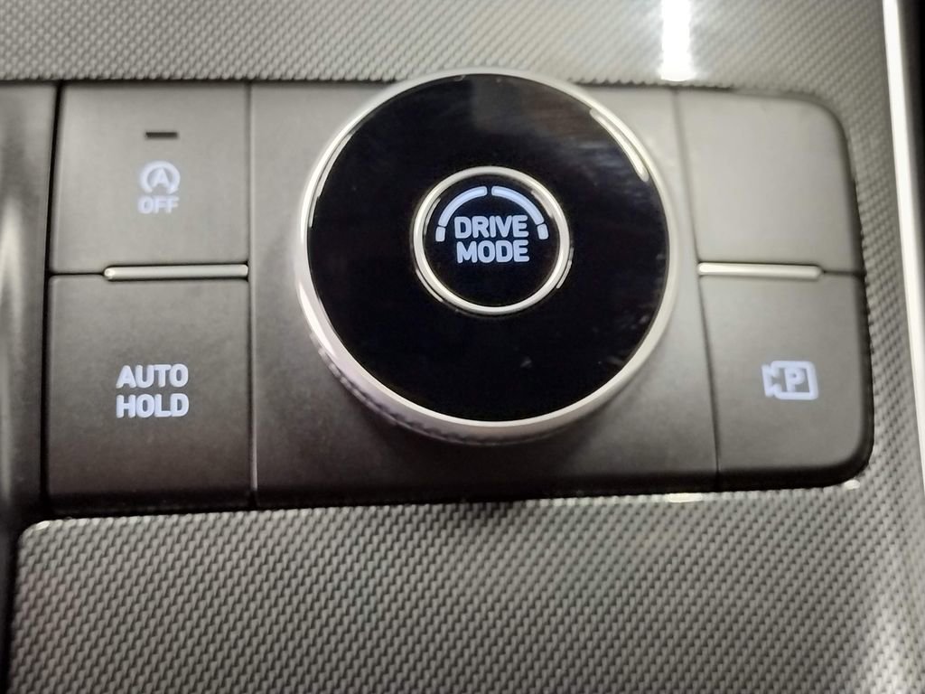 Certified 2023 Hyundai Santa Fe SE image 30