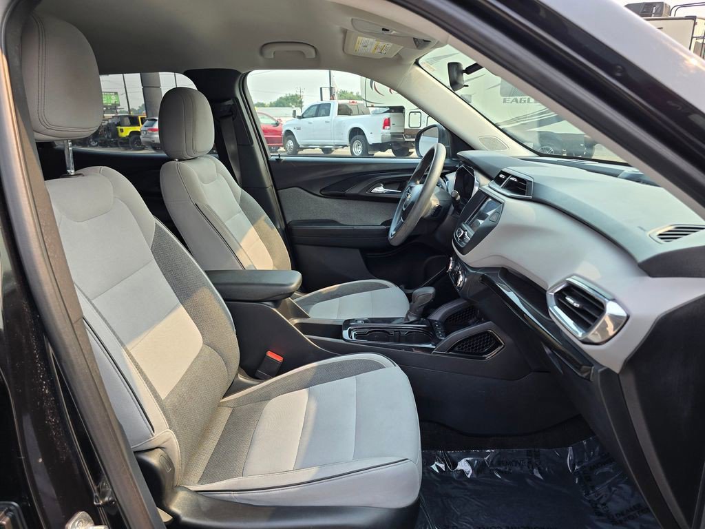 Used 2021 Chevrolet TrailBlazer LT AWD/4WD image 10