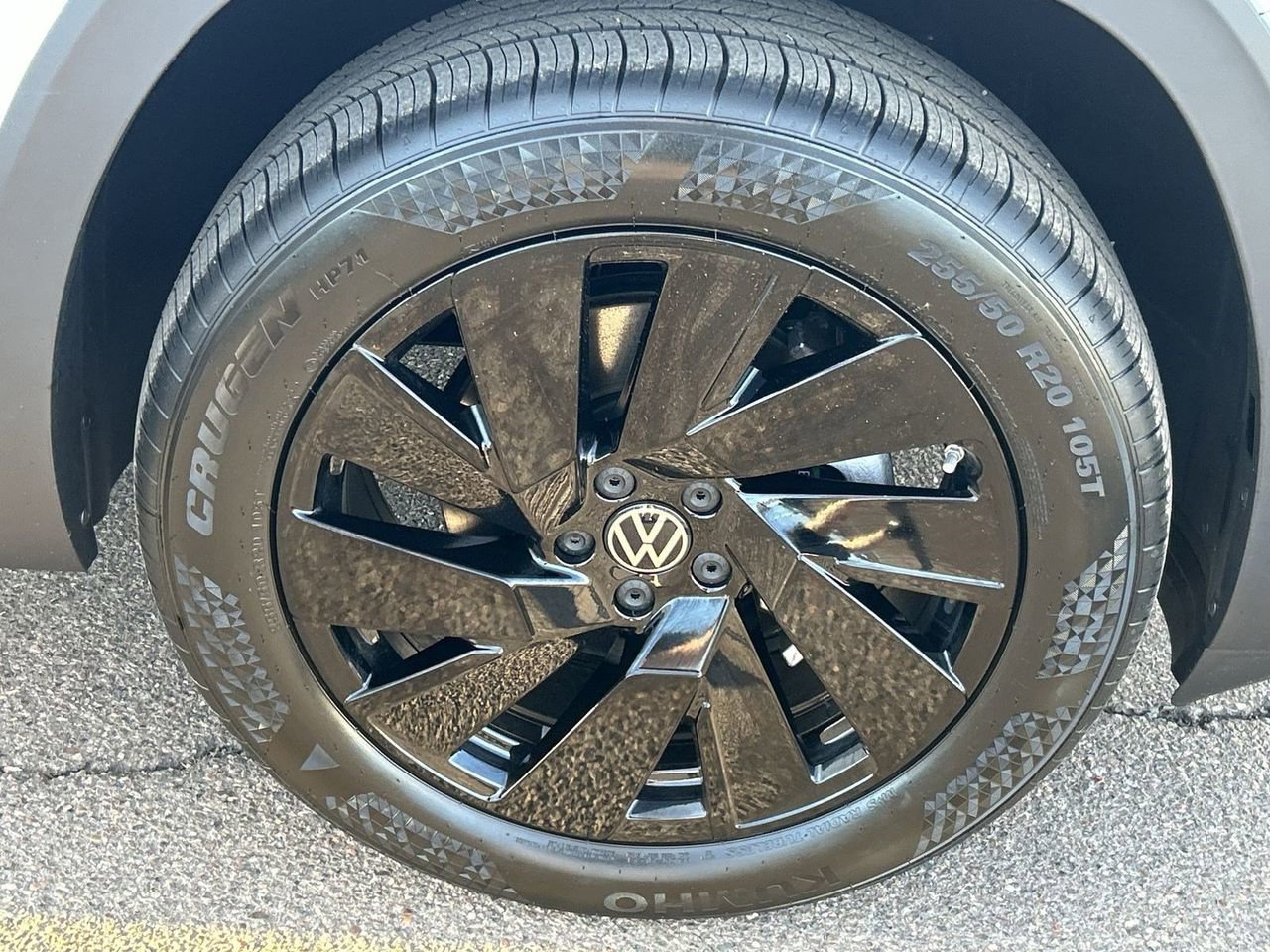 New 2026 Volkswagen Atlas SE image 6