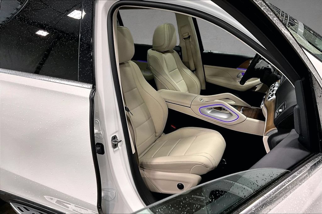Used 2023 Mercedes-Benz GLS 450 4MATIC image 30