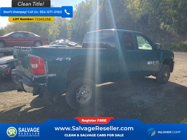 Used 2009 Chevrolet Silverado 2500 LT w/ Snow Plow Prep Package AWD/4WD image 4