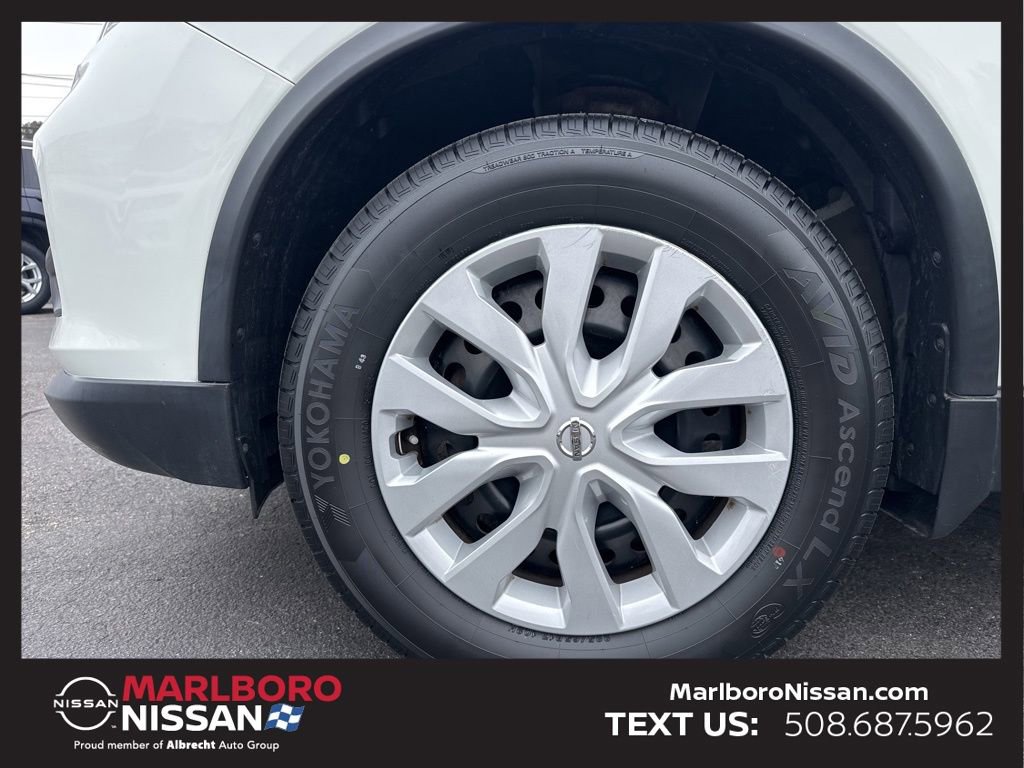 Certified 2017 Nissan Rogue S image 11