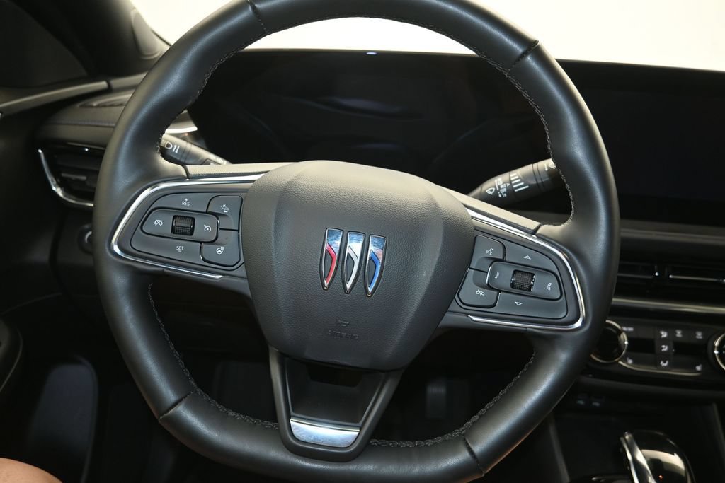 Certified 2024 Buick Envista Sport Touring w/ Convenience I Package FWD image 13