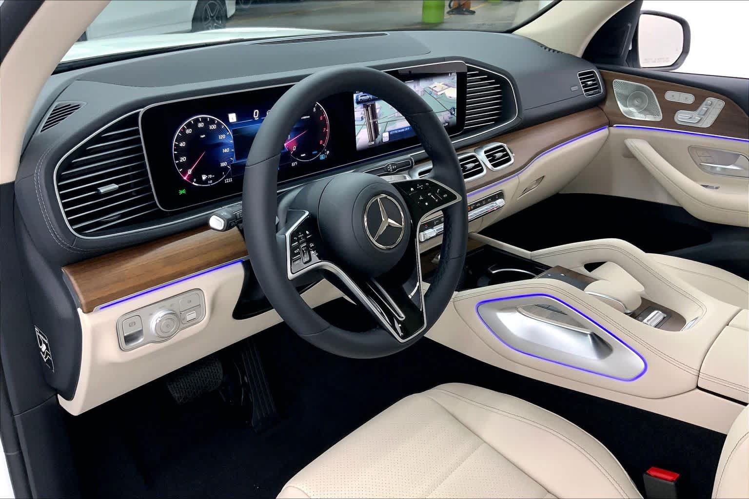 New 2026 Mercedes-Benz GLS 450 4MATIC image 21