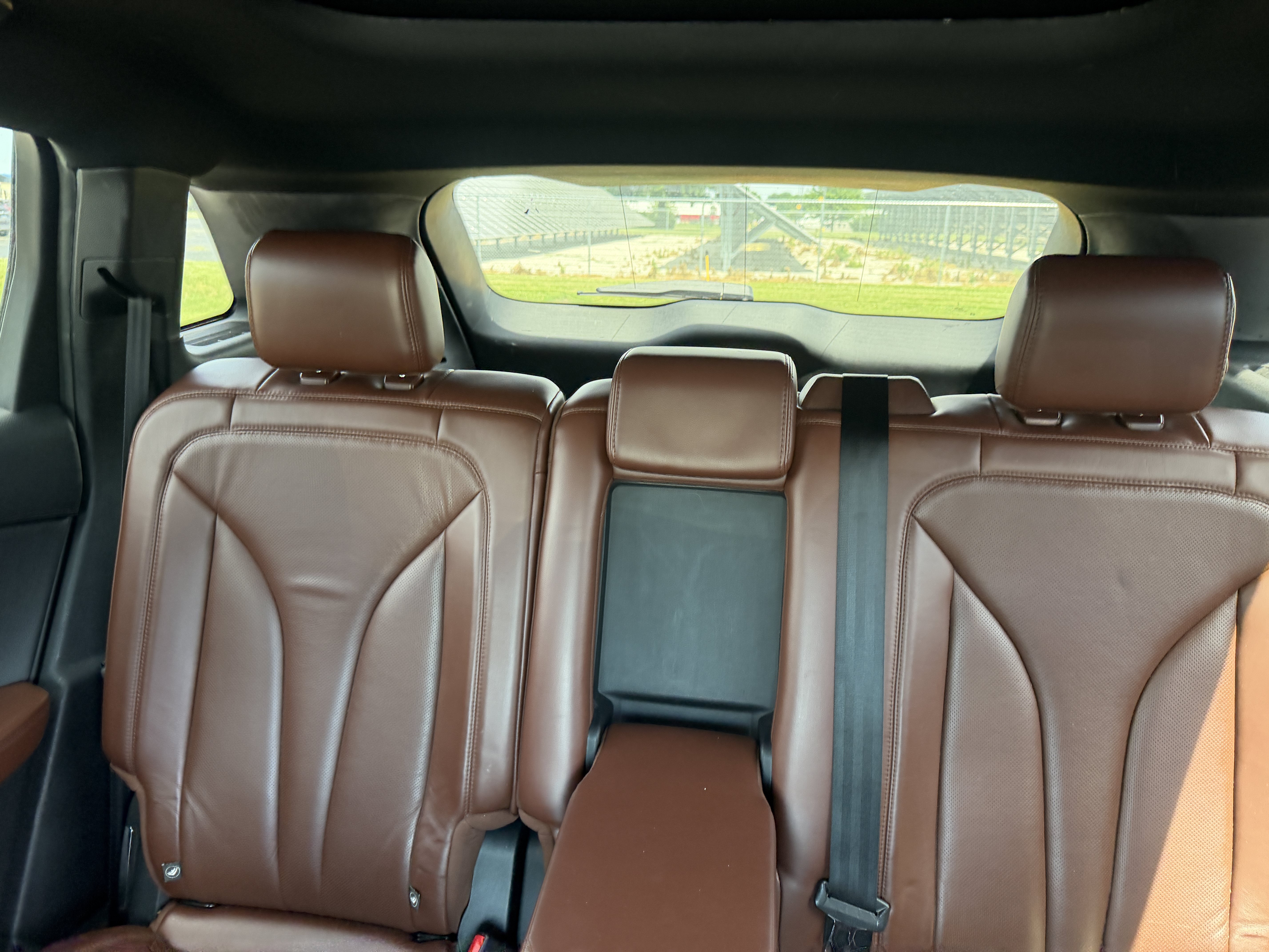 Used 2016 Lincoln MKX Reserve w/ Cargo Accessories Package AWD/4WD image 6