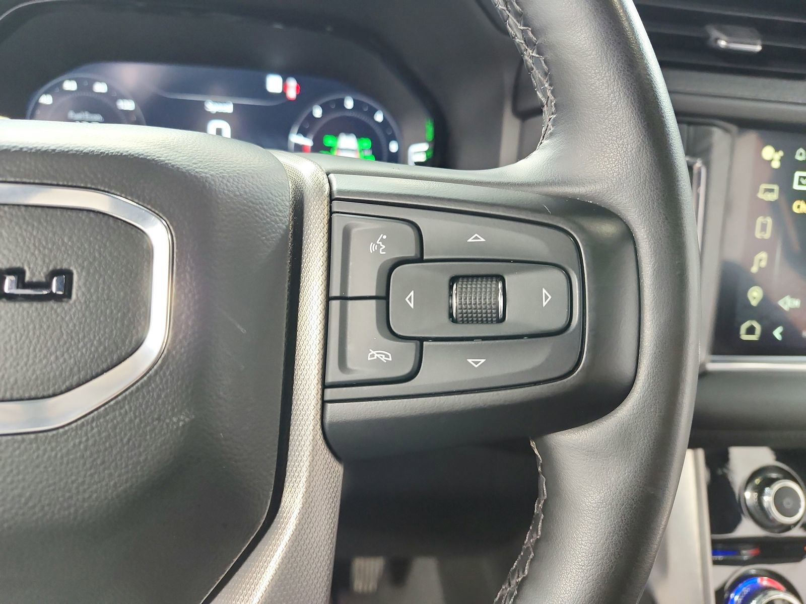 Used 2023 GMC Yukon Denali image 24