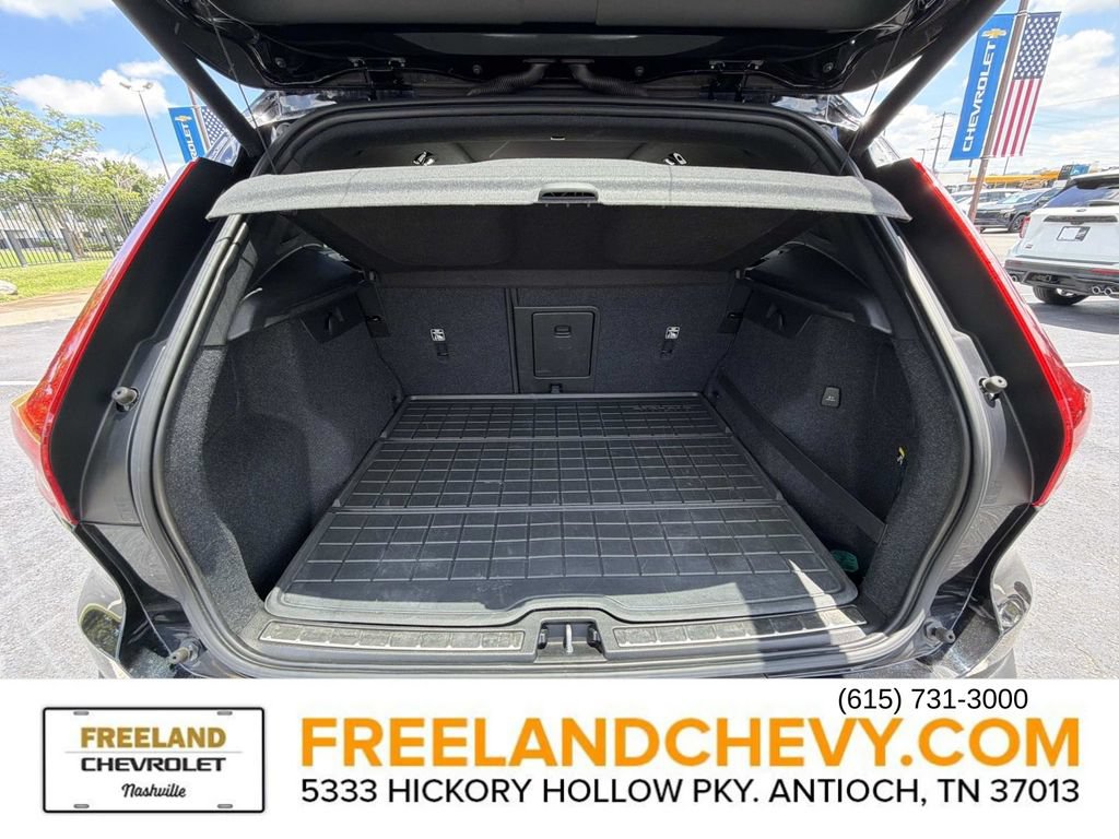 Used 2019 Volvo XC40 T5 Inscription AWD/4WD image 14