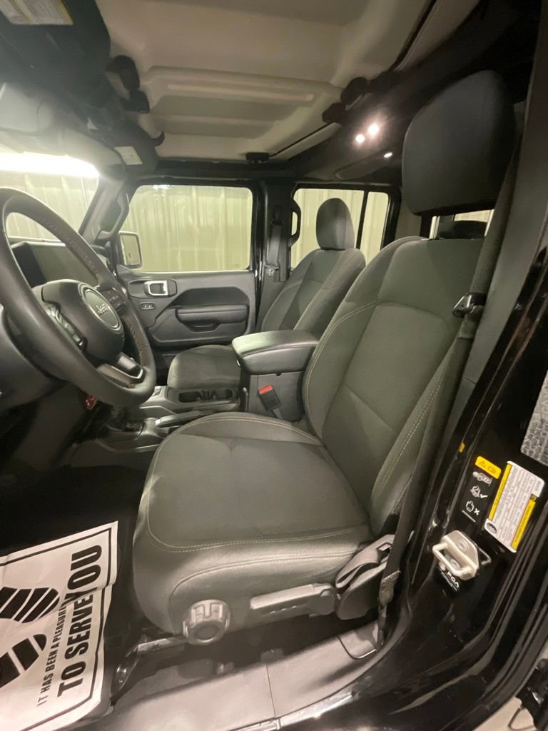 Used 2024 Jeep Gladiator Willys image 10